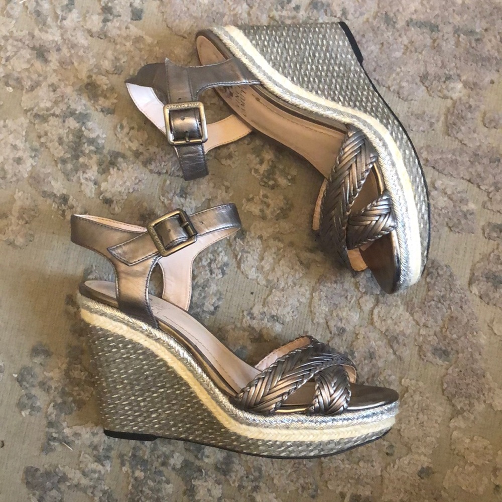 Vince Camuto Silver Gray Espadrille Wedge Sandals